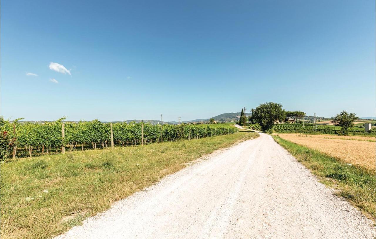Amazing Apartment In Giano Dellumbria Pg Giano dellʼUmbria Exterior foto